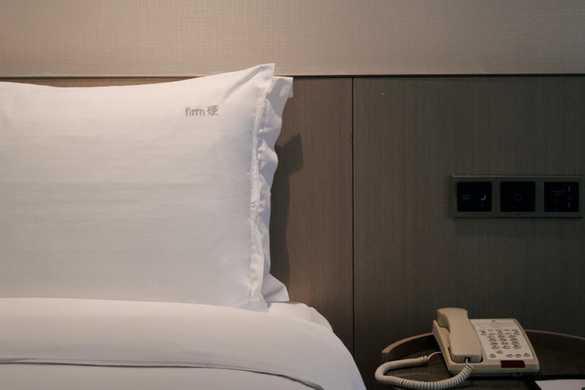 Holiday Inn Chengdu Century City-Westtower Екстер'єр фото
