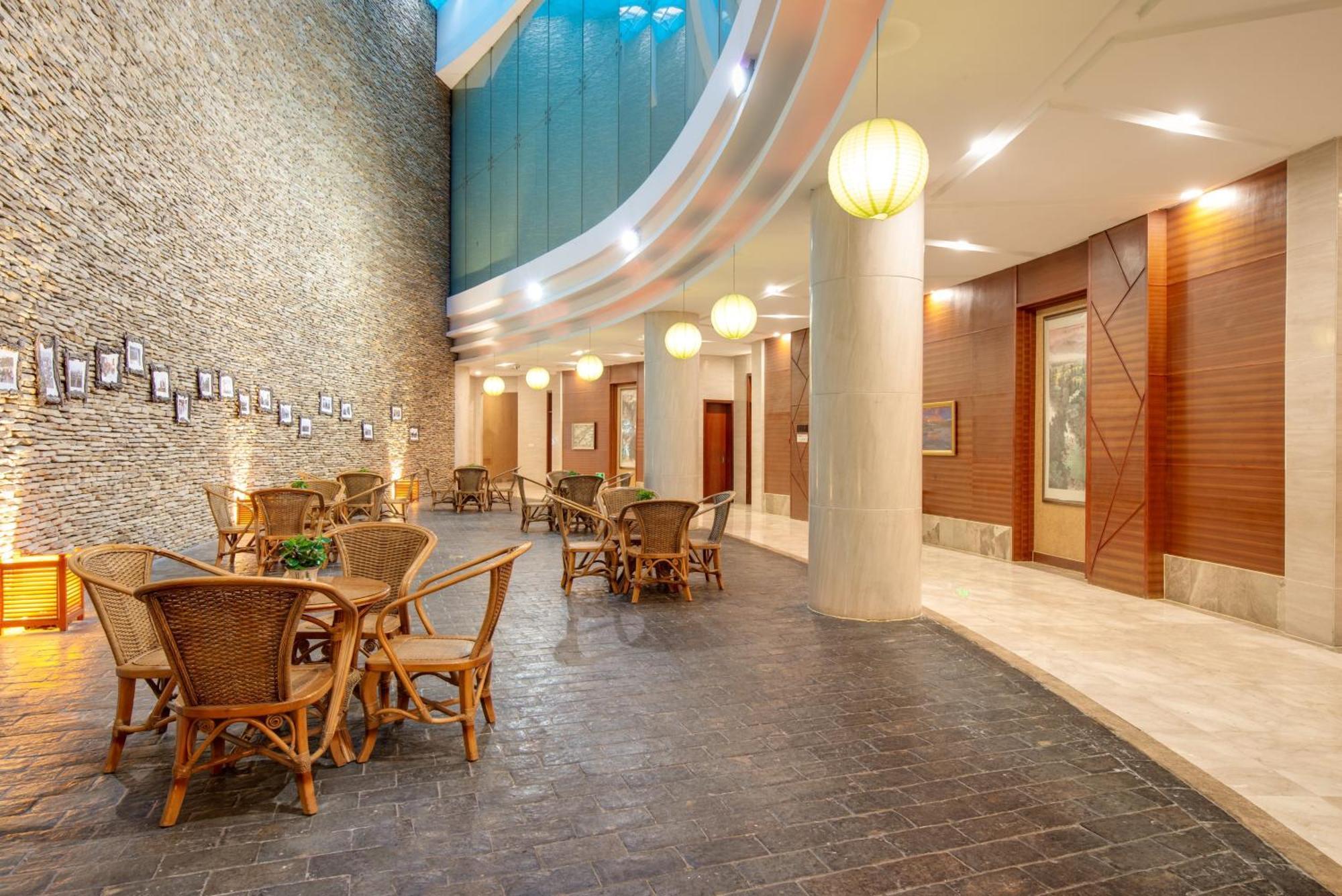 Holiday Inn Chengdu Century City-Westtower Екстер'єр фото