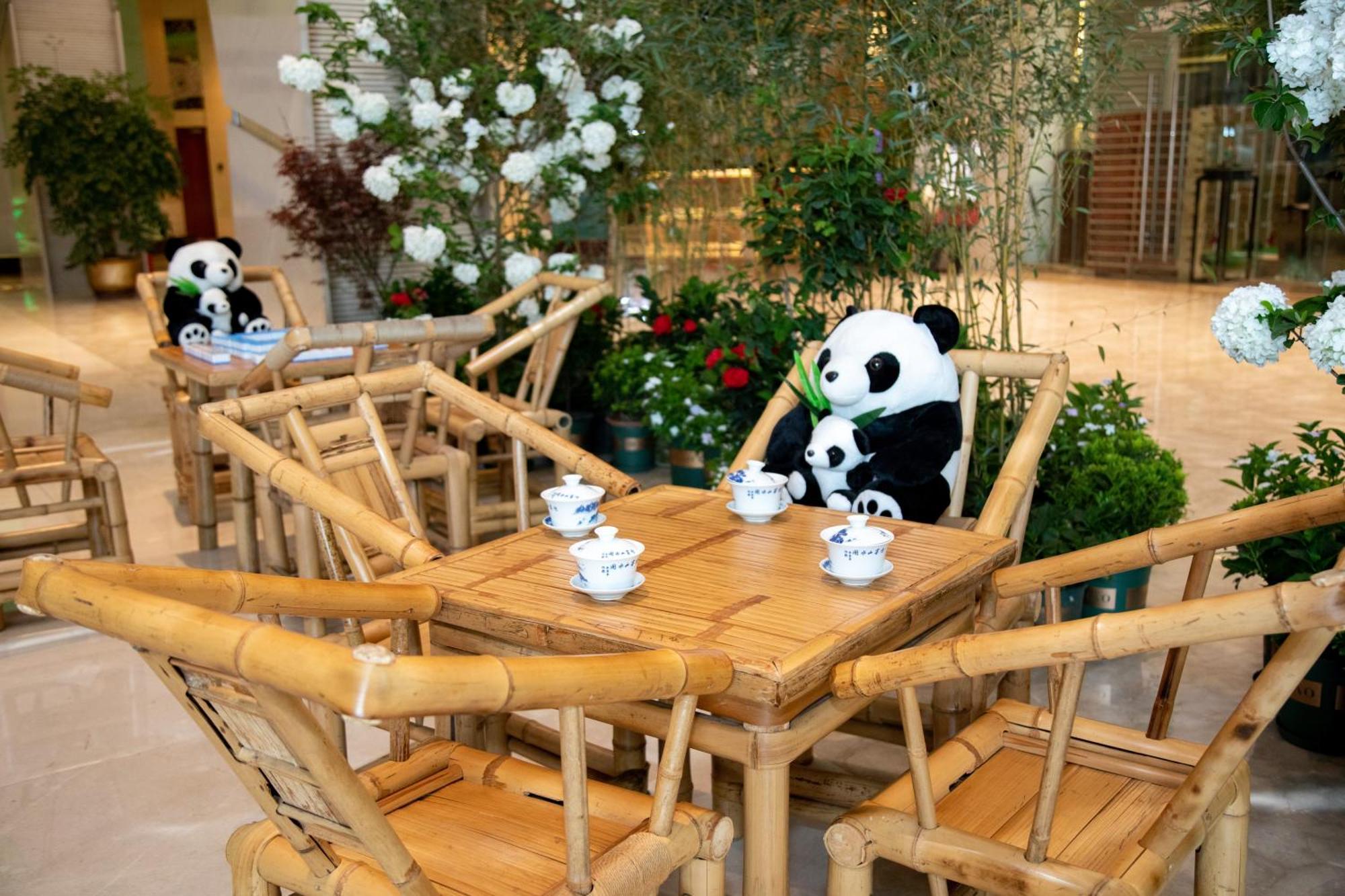 Holiday Inn Chengdu Century City-Westtower Екстер'єр фото