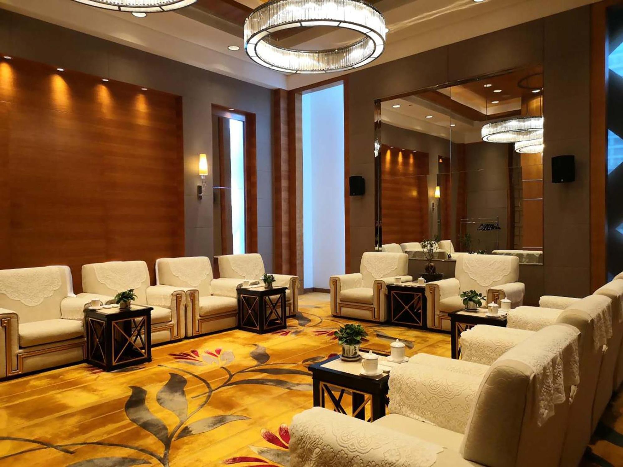 Holiday Inn Chengdu Century City-Westtower Екстер'єр фото