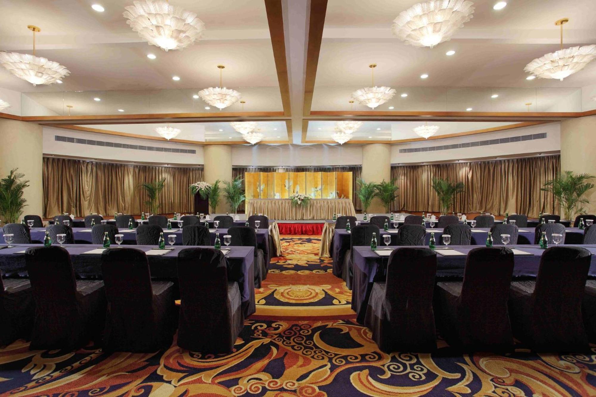 Holiday Inn Chengdu Century City-Westtower Екстер'єр фото