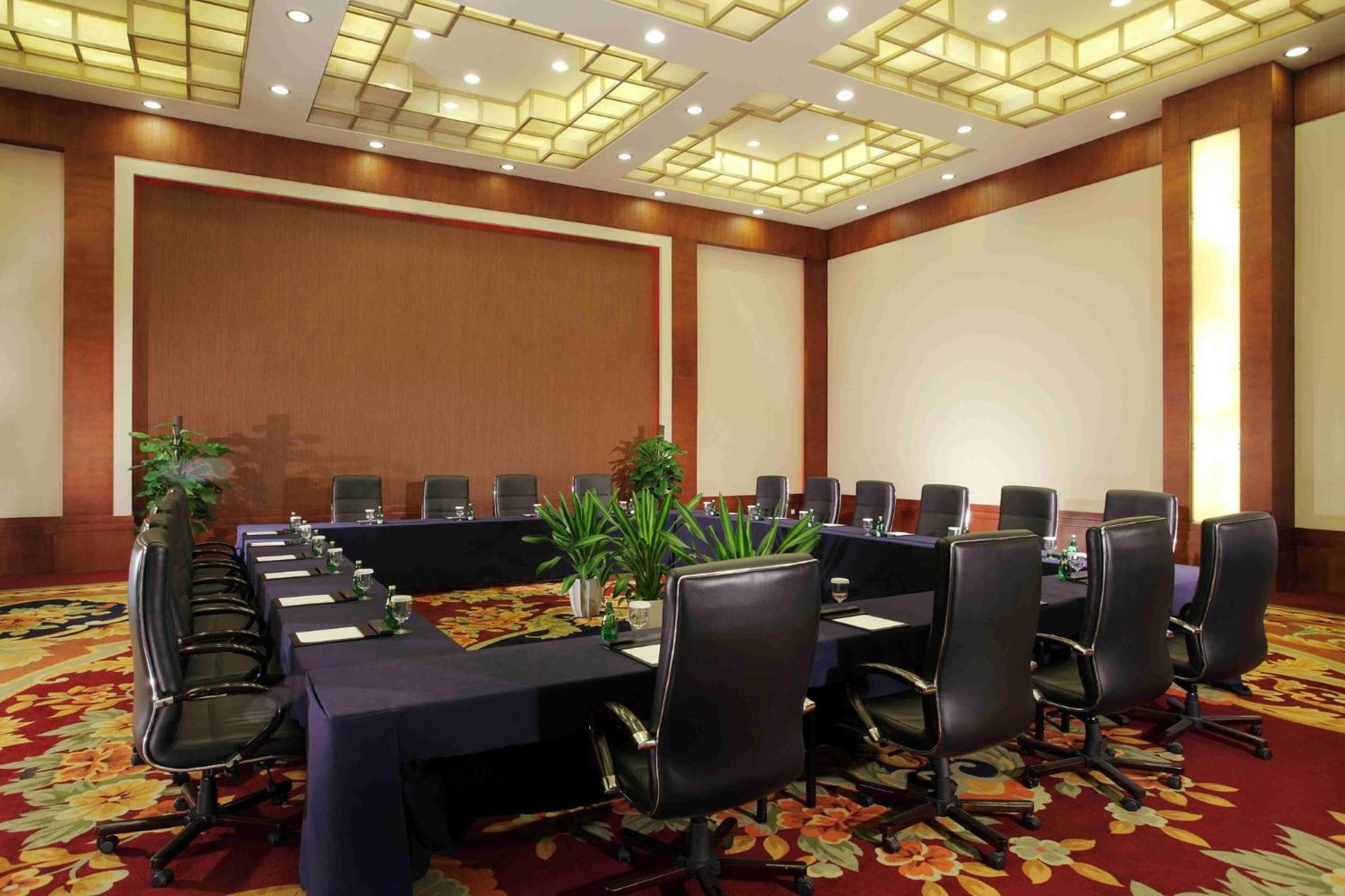 Holiday Inn Chengdu Century City-Westtower Екстер'єр фото