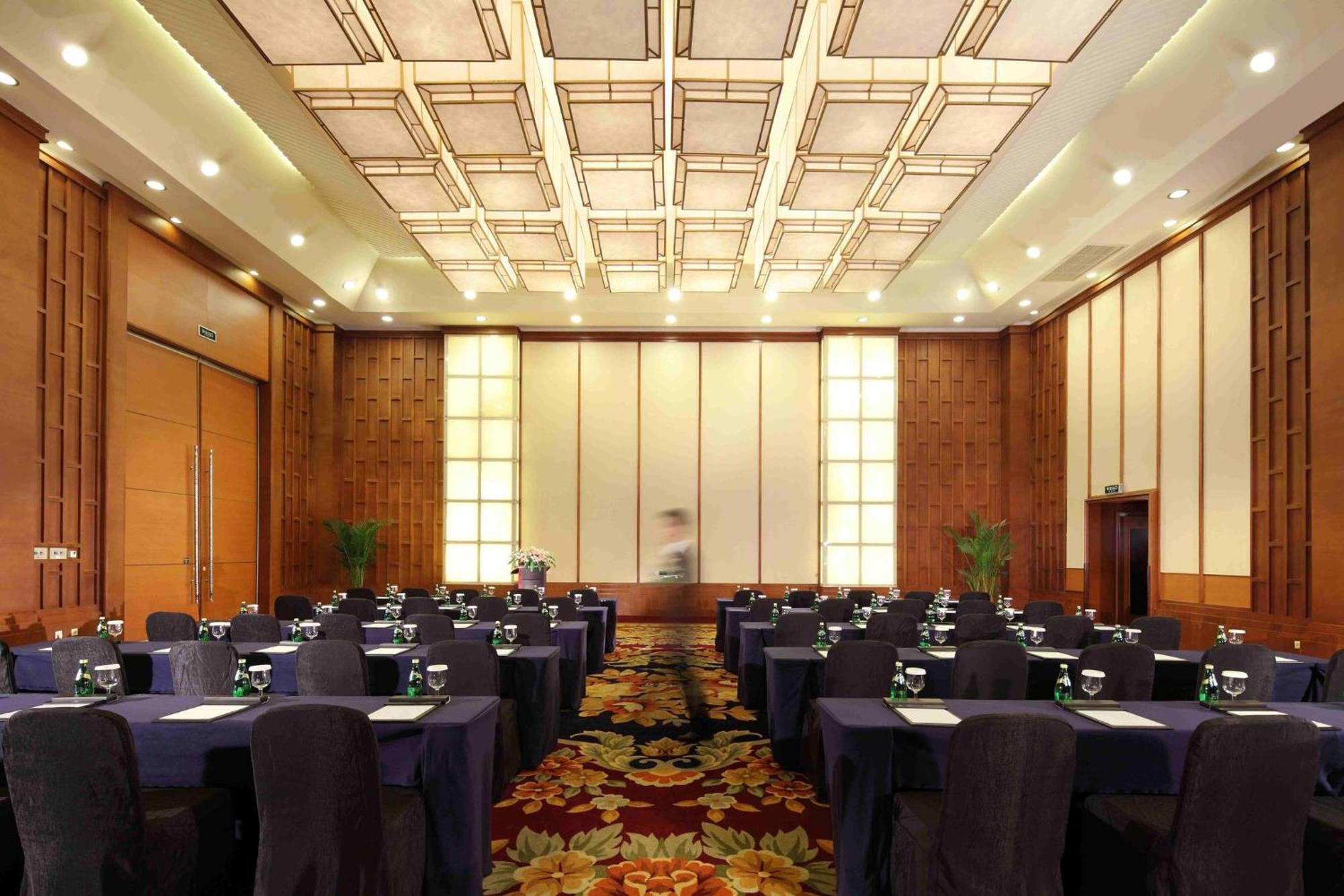 Holiday Inn Chengdu Century City-Westtower Екстер'єр фото